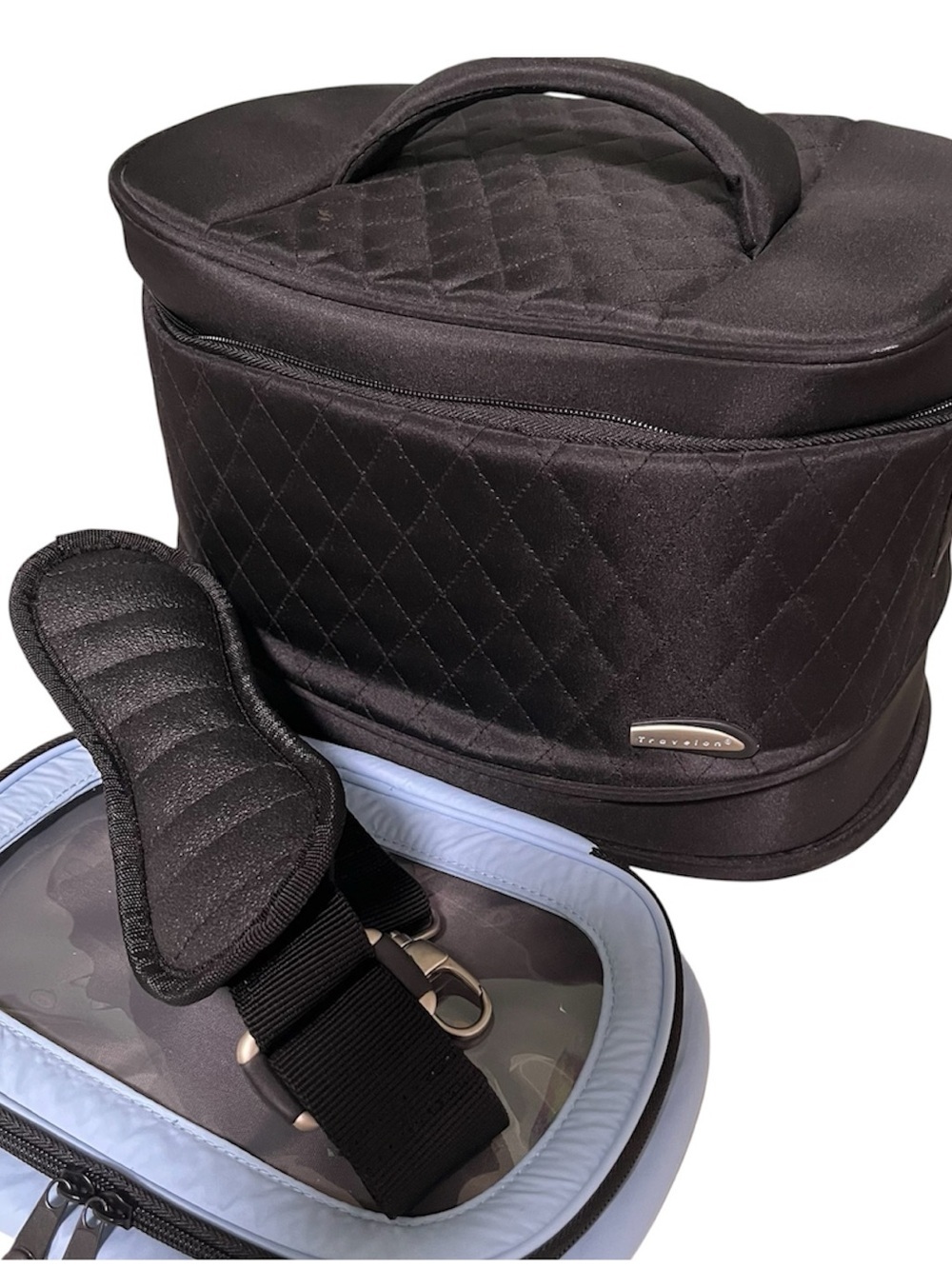 Travelon Black Quilted microfiber cosmetic travel bag Top Handle and mirror